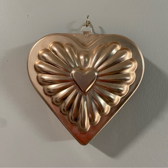 Source Unknown Other - VINTAGE heart shaped jello mold decor